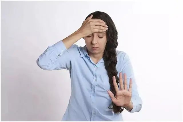 为变瘦，山东一女子坚持5年过午不食，她的现状，值得人们反思