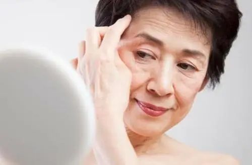 长期吸烟却又坚持喝茶的人，后来都怎么样了？医生说出答案