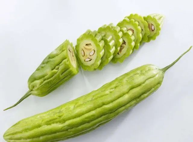 一种零食正偷偷摧毁你的胰岛，医生建议：40岁以后尽量少吃