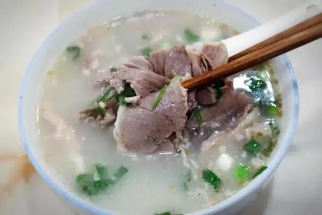 甲状腺结节，不能碰“羊肉汤”？医生：保护甲功，3类早餐应少吃
