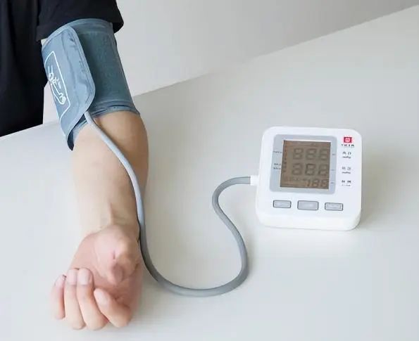 65岁之后，标准血压和心率是多少？看看有没有达标？