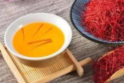 经常喝藏红花泡水，会怎么样？医生：这几类人最好别“瞎凑热闹”