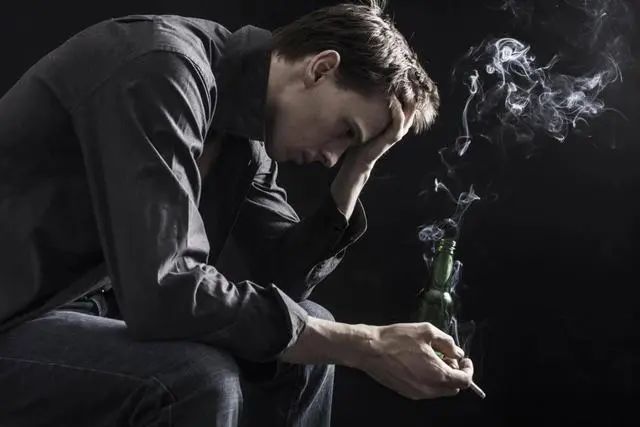 男性一天能吸多少支烟？医生：若是控制在“这个数”，还算可以