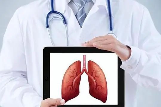 经常散步对肺部有好处吗？提醒：肺喜欢5件事，平时可常做