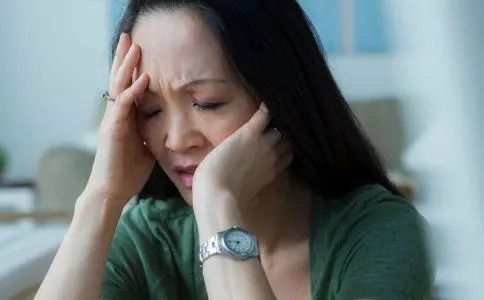 女人45岁绝经和54岁绝经，谁的衰老速度更快？听听医生怎么说