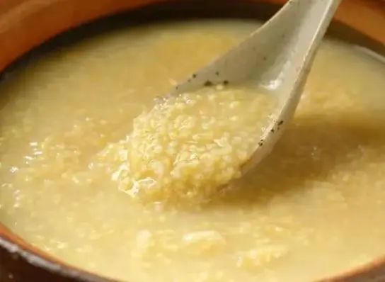 肝硬化患者常吃7种食物，或有助于肝脏“慢慢变软”，不妨了解