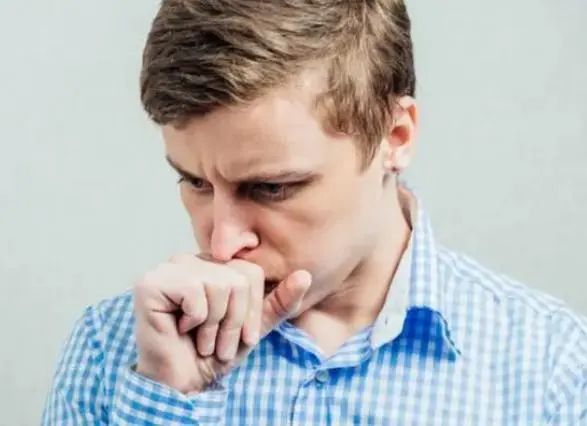 男子吸烟26年，肝脏依旧红润，医生坦言：3个好习惯，值得借鉴