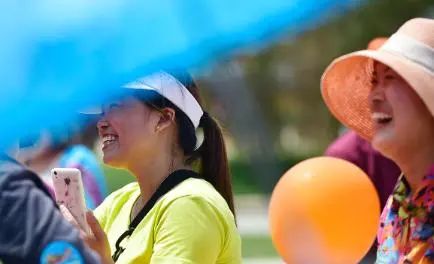 为何老人身上爱长斑？建议：50岁后坚持五个习惯，或可减轻老年斑