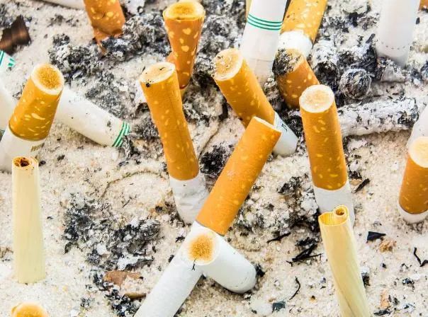 人若是一辈子不吸烟不喝酒，会不会活得更久？医生说出实话