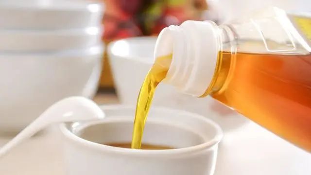 什么油“最”不健康？是大豆油吗？医生：这3种油，尽量少吃