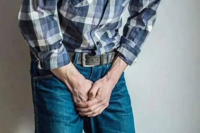 “晚上起夜”与“不起夜”的人，哪个比较健康？医生说出大实话