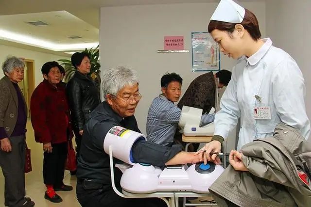 寿命长的人，通常有“三慢、三大、三通”的共性，你占了几条？