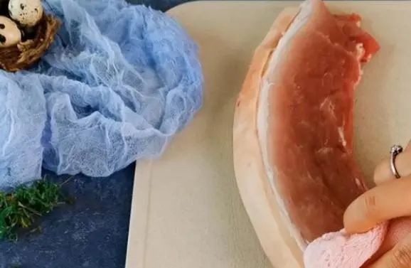 “注胶肉”已泛滥？消化科主任：这5种肉，请转告父母要管住嘴
