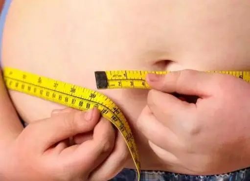 女性过了50岁，体重在多少斤比较合适？对照一下，或许你根本不胖