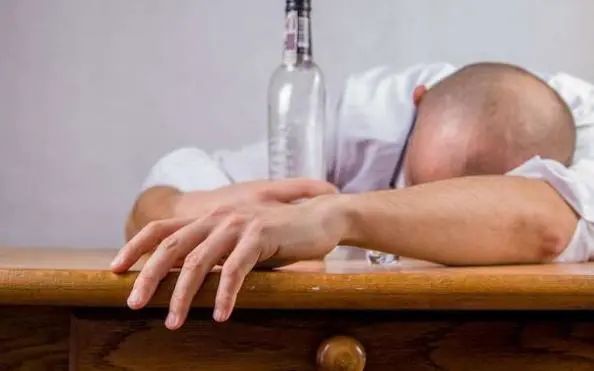 提醒：尽量减少喝4种中药，或对身体不利，多数人并不了解