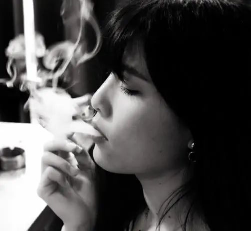 戒烟后，变黑的肺能否白回来？医生：戒烟尽量不要晚于这个岁数