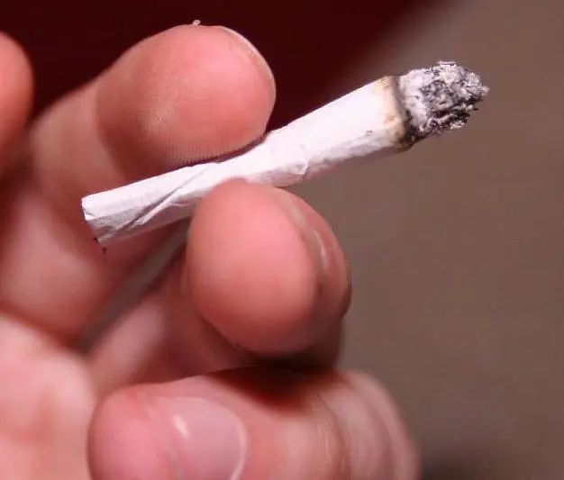 戒烟后，变黑的肺能否白回来？医生：戒烟尽量不要晚于这个岁数