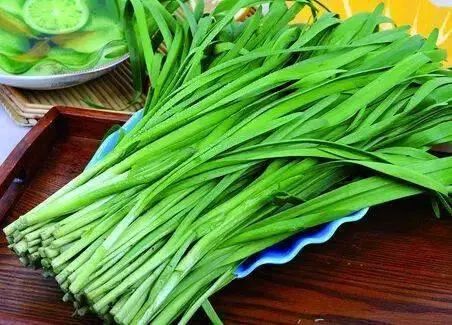 韭菜不能和这些食物同食，尤其最后一种，早知早预防