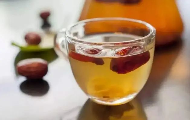 蒲公英的“黄金搭档”被发现，搭配泡水喝，肝变干净，睡眠也好了