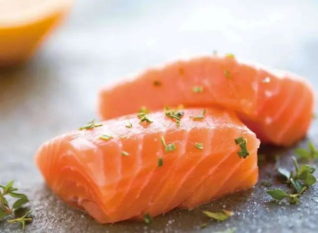 多走路可以降血脂吗？医生：多吃4种食物，或比走路效果好