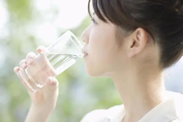 早上的一件“长寿事”，不是喝水和排便，不妨了解下