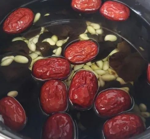 “老得慢”的女人多半爱吃9种食物，看有没有你喜欢吃的？