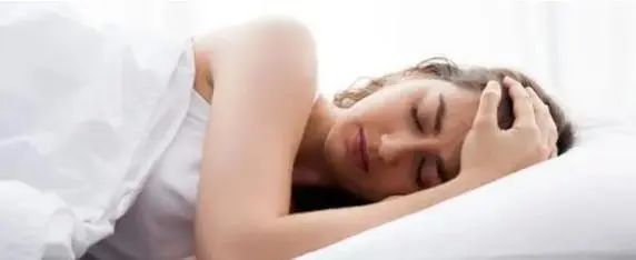 女人需谨记：大姨妈刚走，8件事别着急做，可别再“闯红灯”了